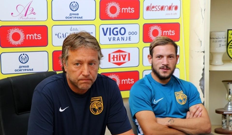 Uroš Kalinić i kapiten Mlađan Stevanović. Foto VranjeNews