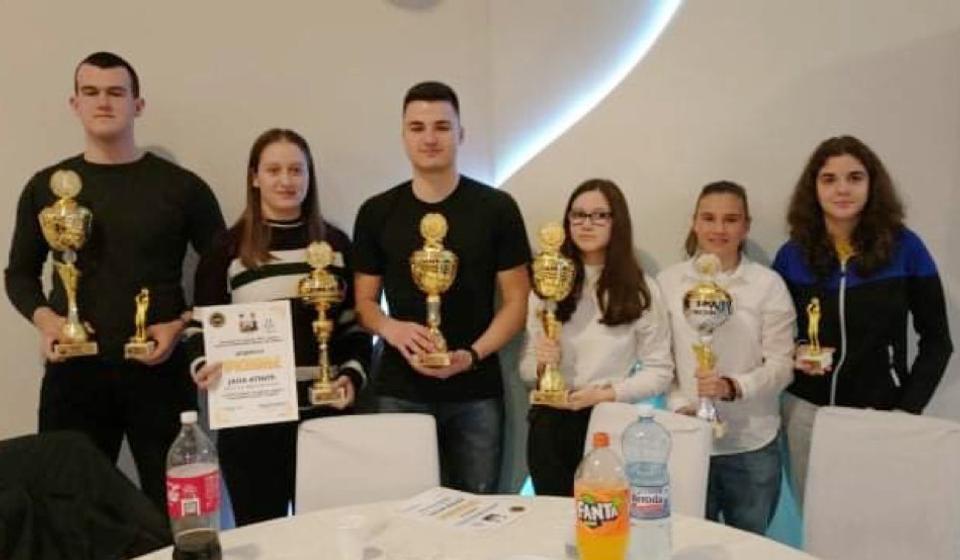 Učenici i sportske nade. Foto lično vlasništvo