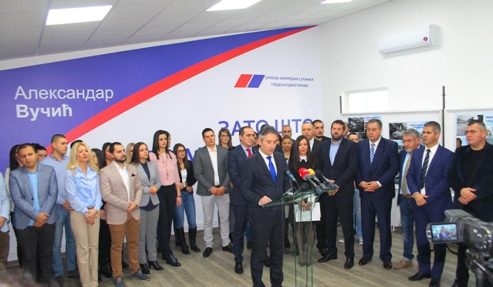 Gradonačelnik Milenković saopštava da je dobijena saglasnost za probni rad novog Hirurškog bloka. Foto VranjeNews