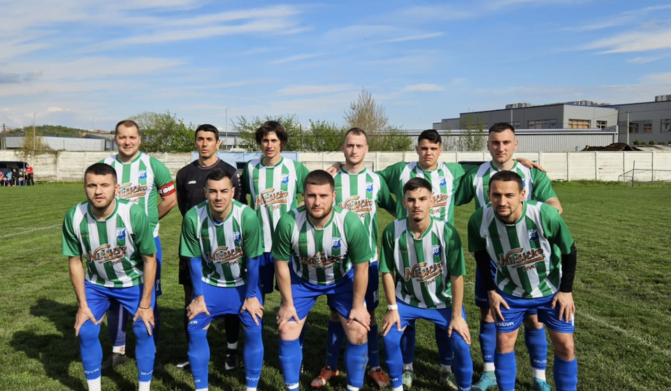 Fudbaleri hanske Morave pred meč u Prokuplju. Foto SFK Morava