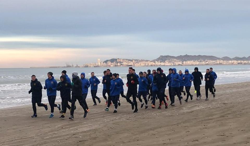 Fizička spremnost igrača podiže se na obalama Jadranskog mora. Foto FK Dinamo