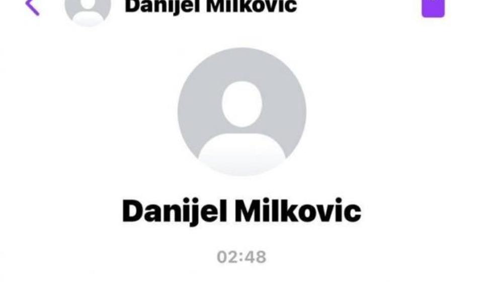 Foto printscreen Kamberijevog Fejsbuk profila (klik za puni prikaz poruka)