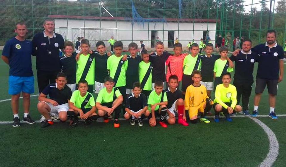 Sa vršnjacima iz Kumanova. Foto ŠF Prestiž