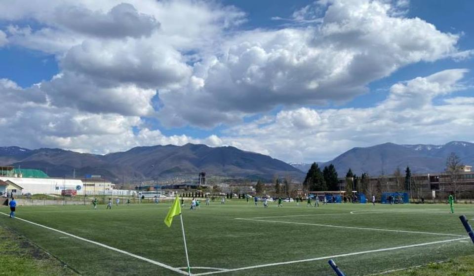 Stadion lidera u Velikom Trnovcu. Foto FK Ternoci
