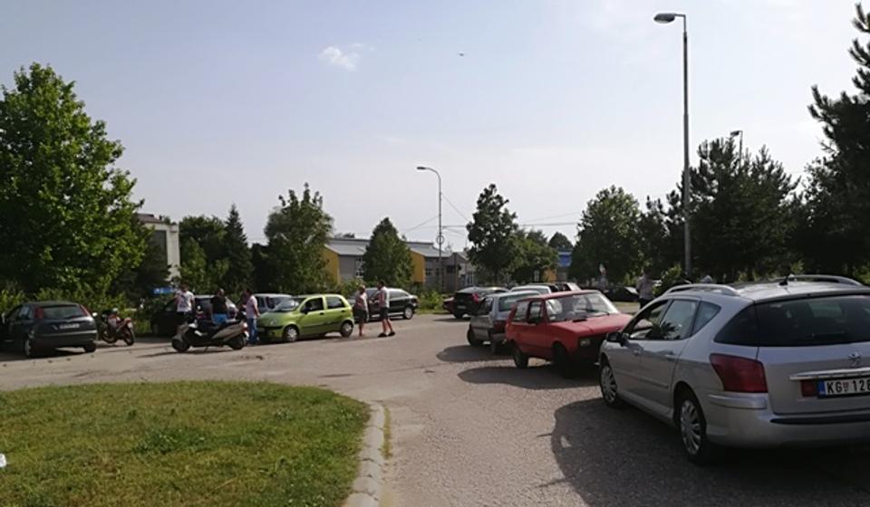 Početak nije obećavao, ali su vozači potom preplavili ulice Vranja. Foto VranjeNews