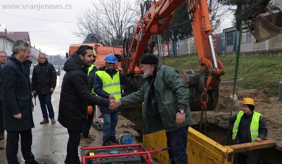 Ministar Momirović prilikom boravka u Vranju u decembru 2021. Foto Vranje News