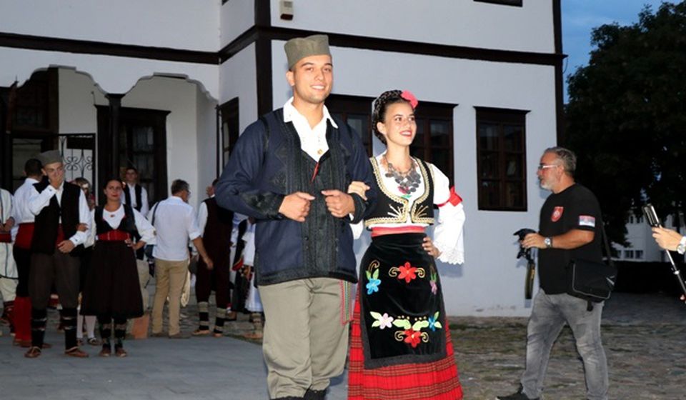 Sa jedne od ranijih revija nošnji u Vranju. Foto Vranje news