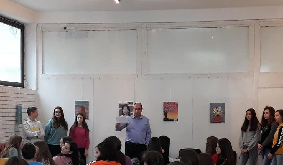 Radionica sa đacima. Foto NU