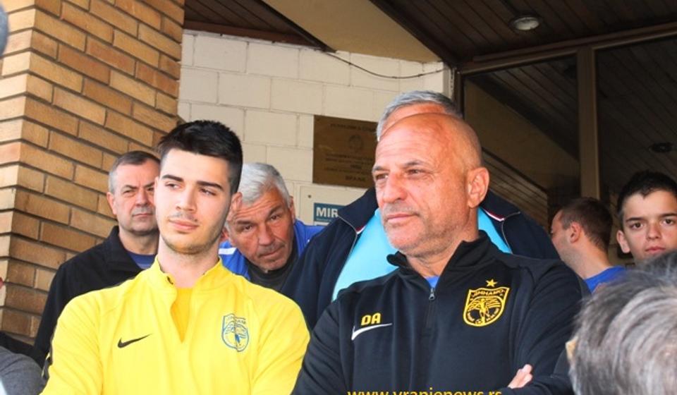 Vreme ljubavi: Luka Ratković i Dragan Antić u vreme protesta Dinama protiv lokalne vlasti. Foto VranjeNews