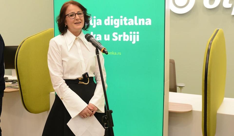 Olivera Apostolović, menadžerka ekspoziture OTP banke u Vranju. Foto Nenad Cvetković