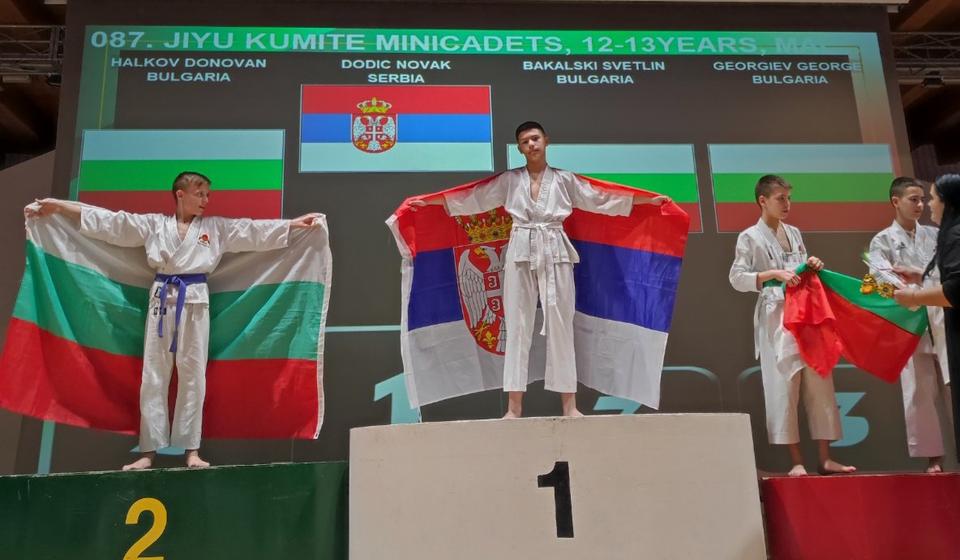 Zlato za Novaka Dodića. Foto Karate klub Vranje