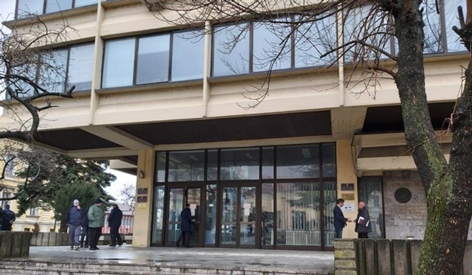 Jake policijske snage sa 