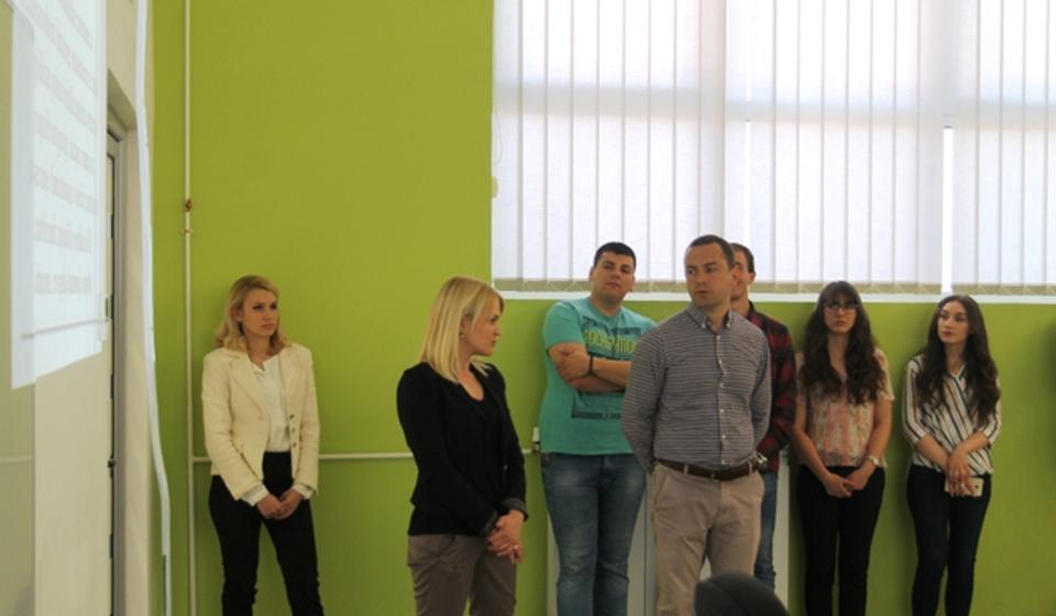 U prezentaciji studijskih programa i drugih informacija sa fakulteta učestvovali profesori i studenti. Foto VranjeNews
