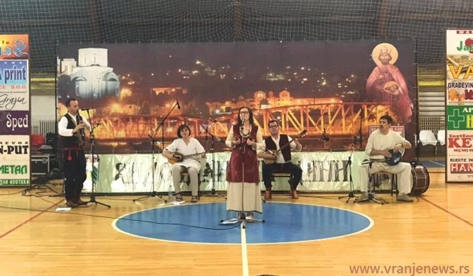 Izvor pre nekoliko dana na koncertu u Vladičinom Hanu. Foto VranjeNews