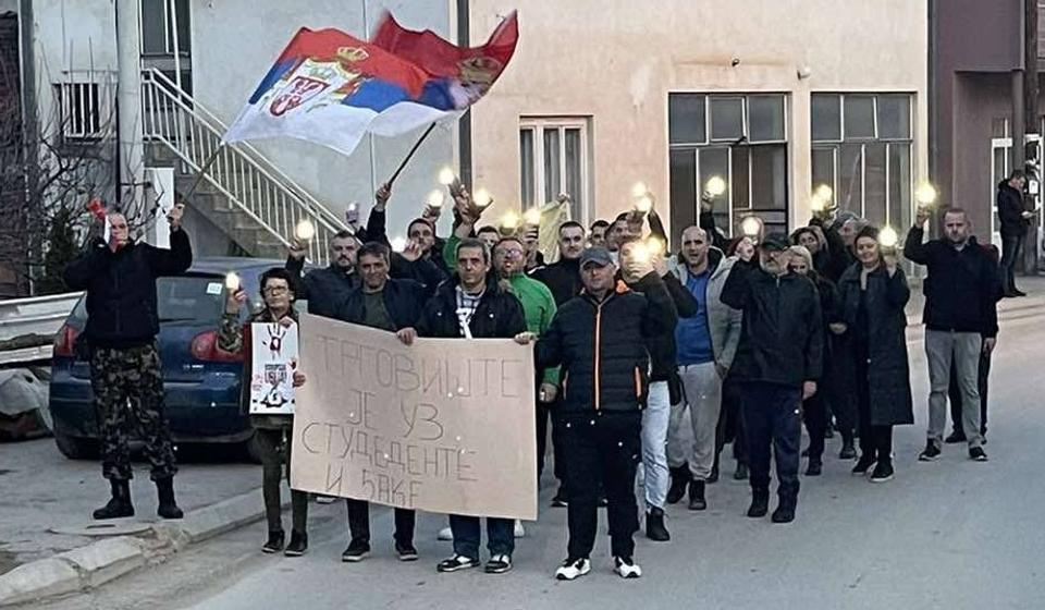 Okupljanje u Trgovištu u znak podrške studentskim zahtevima. Foto M.K.
