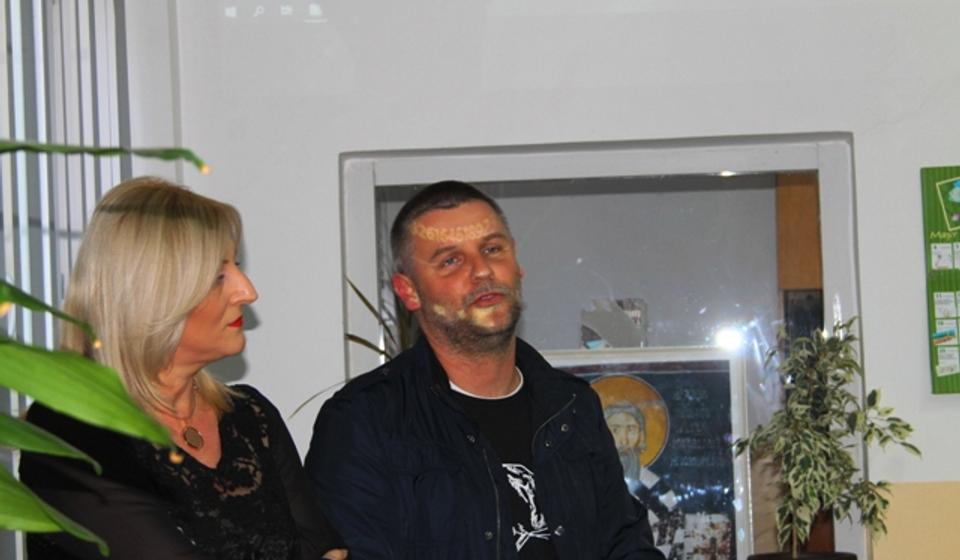 Osmislio čitavu ideju: profesor Aleksandar Đorđević sa direktorkom. Foto VranjeNews