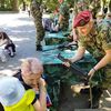 Slične akcije za mališane Vojska organizuje i na drugim lokacijama: prizor sa Dečjeg festivala. Foto VranjeNews