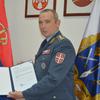 Tijani je nagradni vaučer u ime ministra odbrane uručio general-potpukovnik Goran Radovanović. Foto MOD