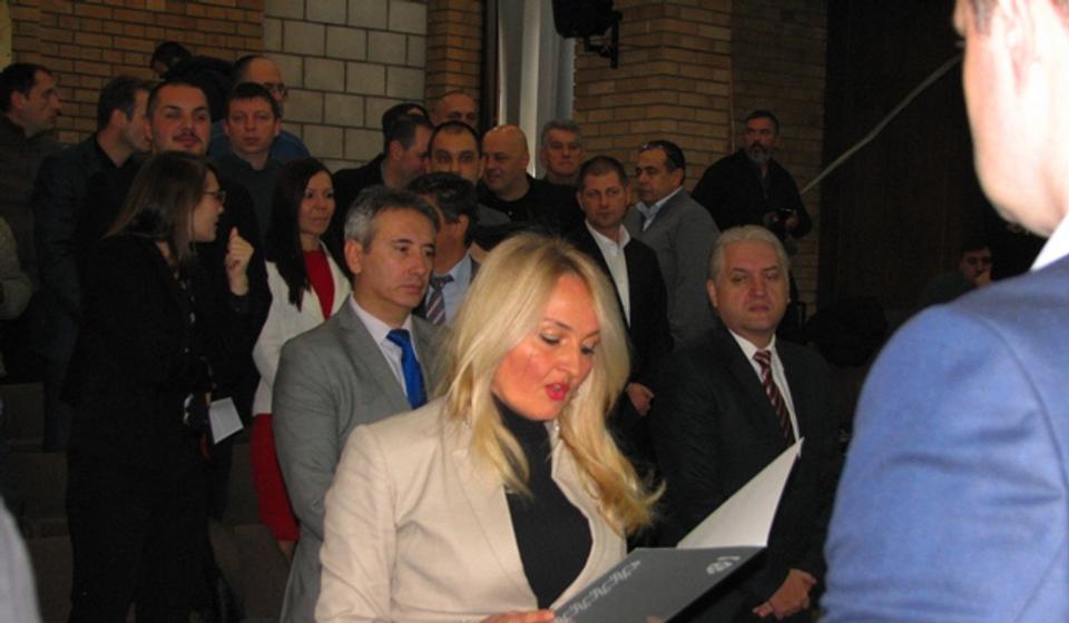 Antićev mandat dodeljen Slađani Dimčić (SPS), koja je odmah položila odborničku zakletvu. Foto VranjeNews