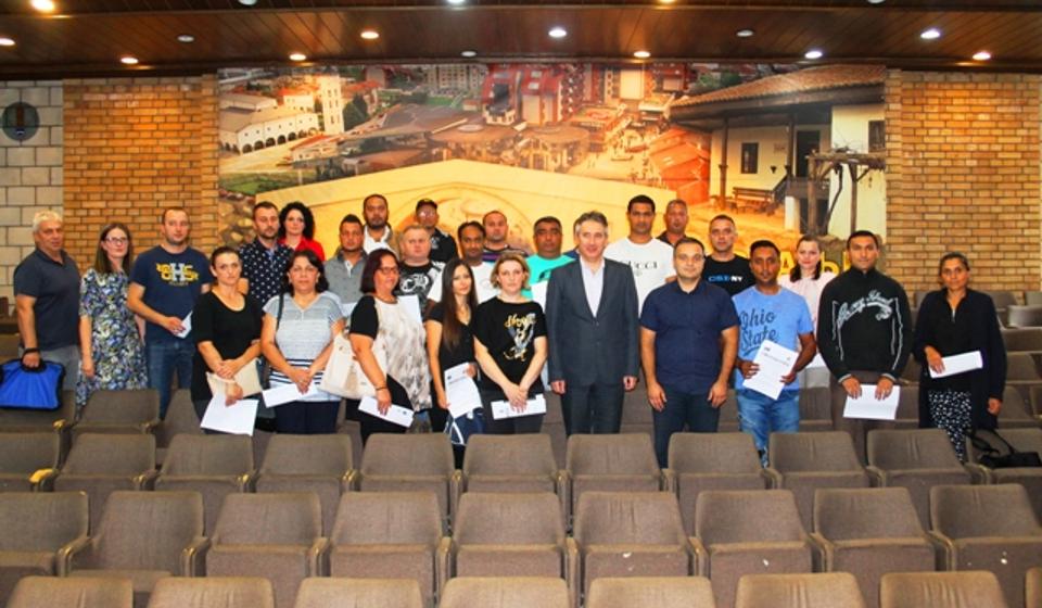 Dobitnici grantova. Foto Vranje News