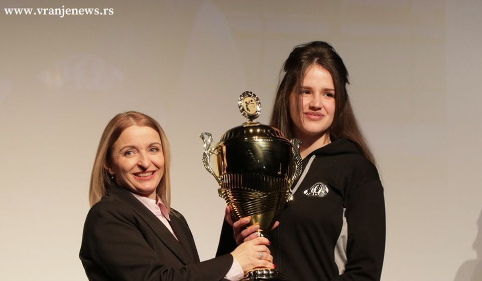 Odbojkašica Teodora najbolja sportistkinja Vranja u 2023. godini. Foto Vranje News