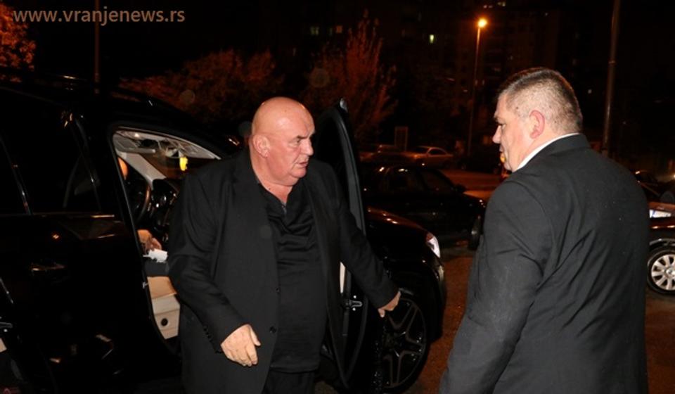 Palma pristiže na svečanost povodom izbora novog rukovodstva podmlatka Jedinstvene Srbije. Foto VranjeNews