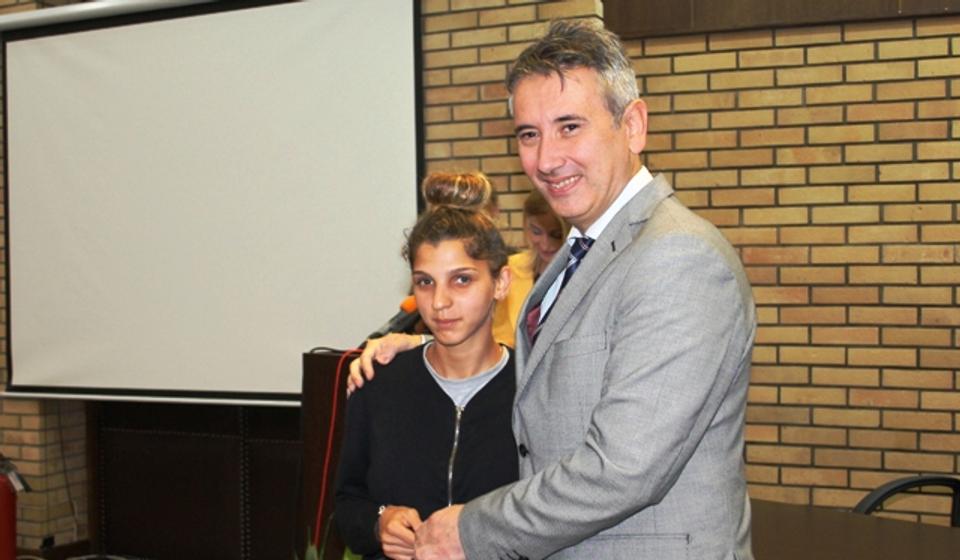 Viktorija Salimović, Škola za osnovno i srednje obrazovanje Vule Antić