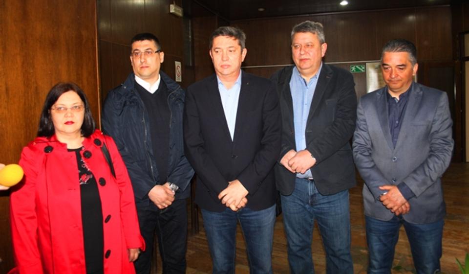 Prelazak na vanparlamentarnu borbu. Foto VranjeNews