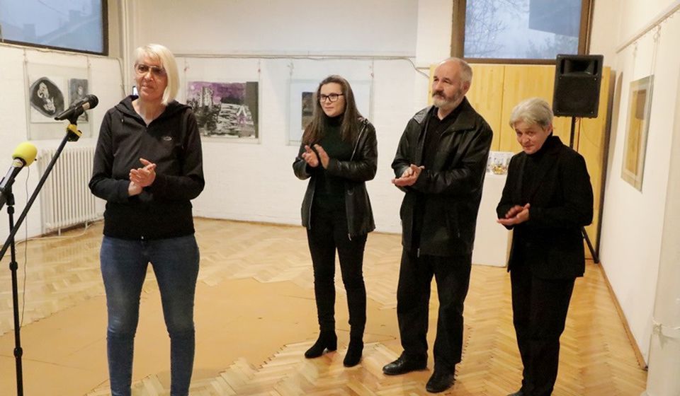 Otvaranju prisustvovali članovi porodice prerano preminulog slikara. Foto Vranje News
