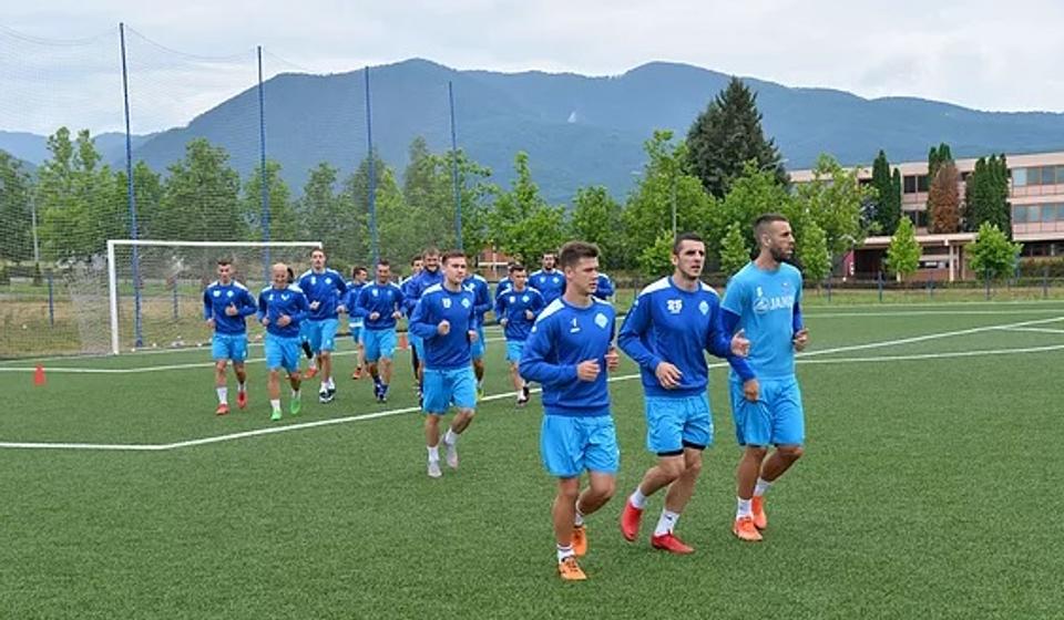 Napunili baterije u pauzi prvenstva. Foto FK Radnik