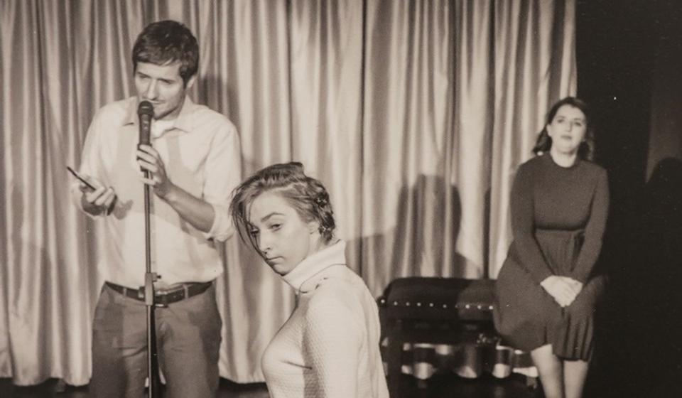 Bojan Jovanović, Jelena Filipović i Radmila Kocevska u nagrađivanoj predstavi Kepler 452-B Juga Đorđevića. Foto Vranje News