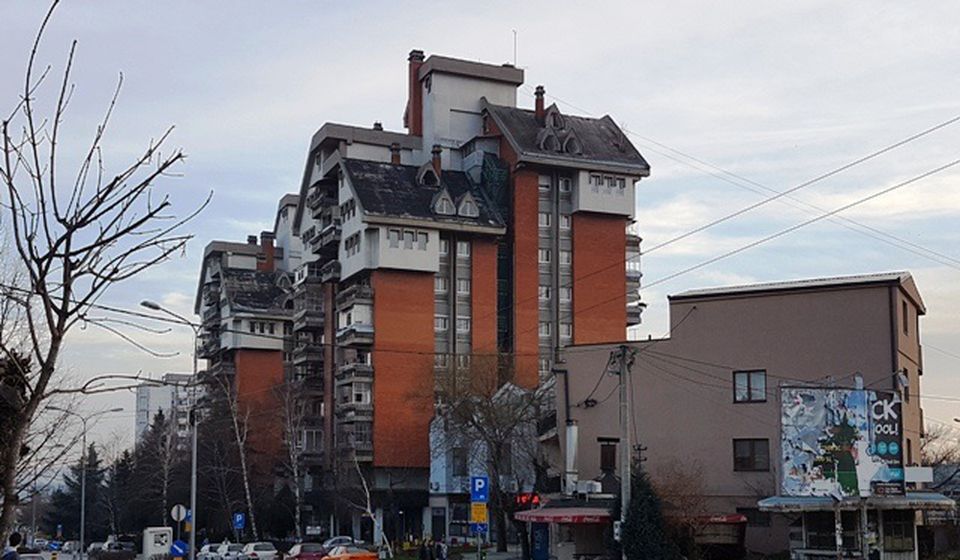 Predstoji sanacija krovne konstrukcije na zgradama Braća Bajić. Foto VranjeNews