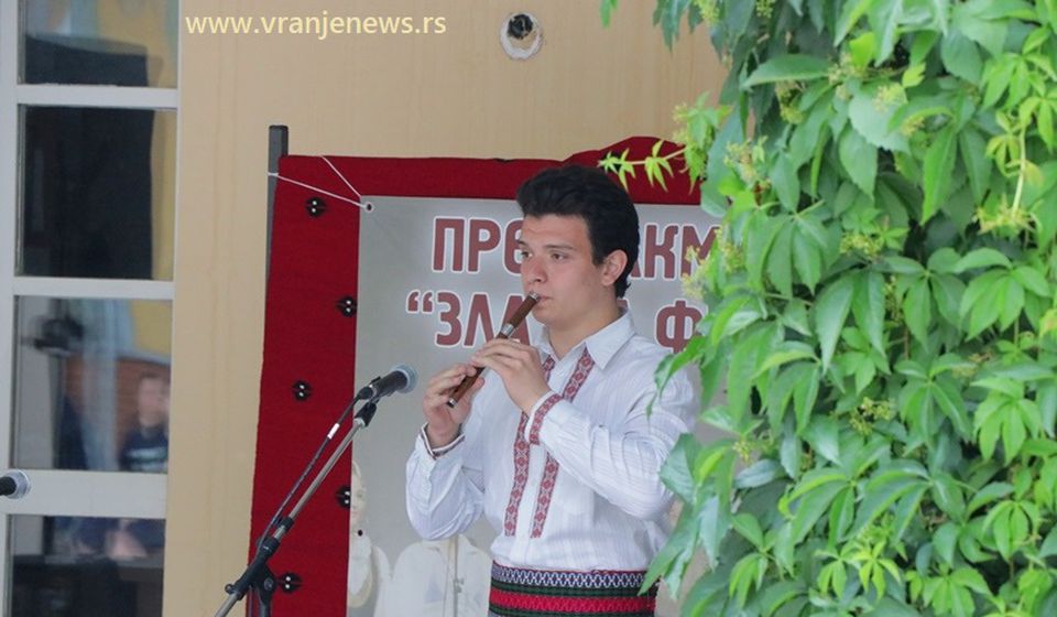 Atanasije Nedeljković, najbolji u kategoriji od 12 do 16 godina. Foto Vranje News