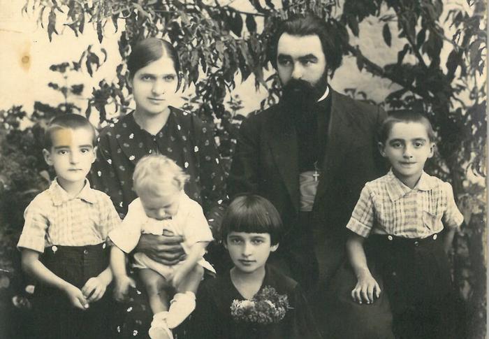 Foto izvor: porodični album Nebojše Veljkovića, Krampusovog sestrića i jedinog potomka porodice Popović