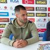 Kapiten Uroš Stojanović i trener Radnika Dušan Đorđević. Foto FK Radnik