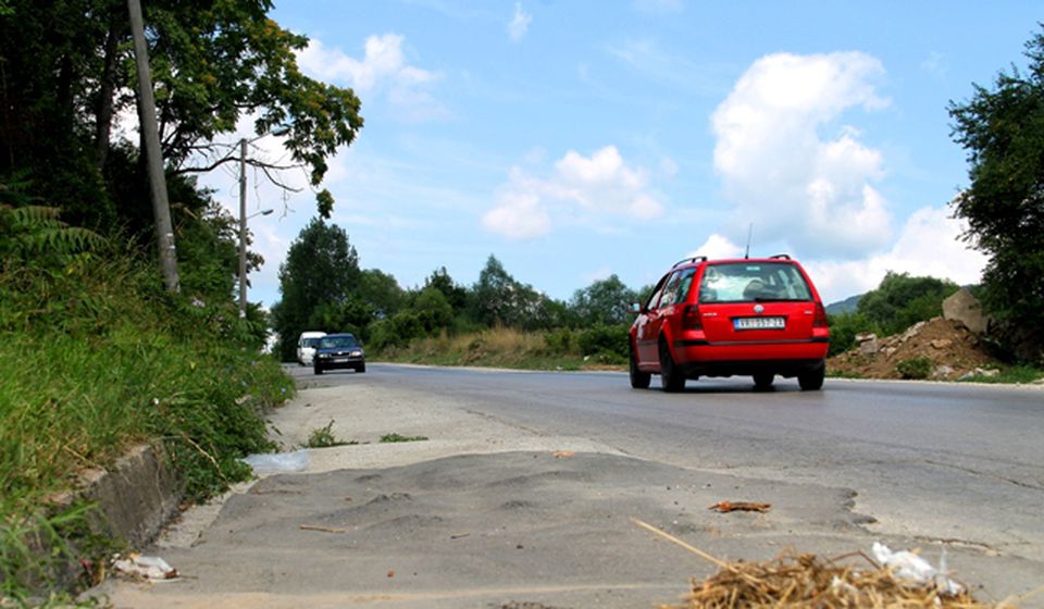 Trasa duž koje će se graditi fekalna kanalizacija obuhvata i Maričku ulicu. Foto Vranje News