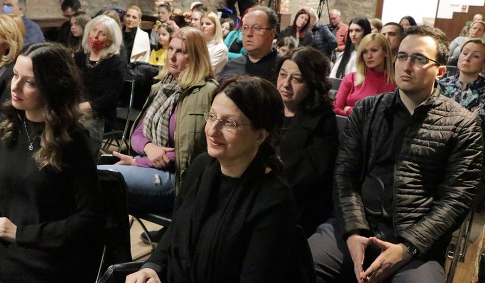 Ovoj večeri prisustvovali su članovi porodice profesora Zlatanovića. Foto Vranje News