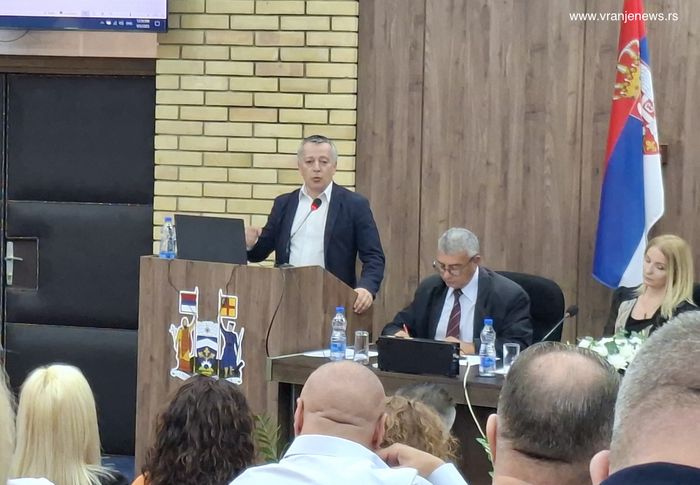 Igor Zlatković na poslednjoj sednici Skupštine grada Vranja. Foto Vranje news