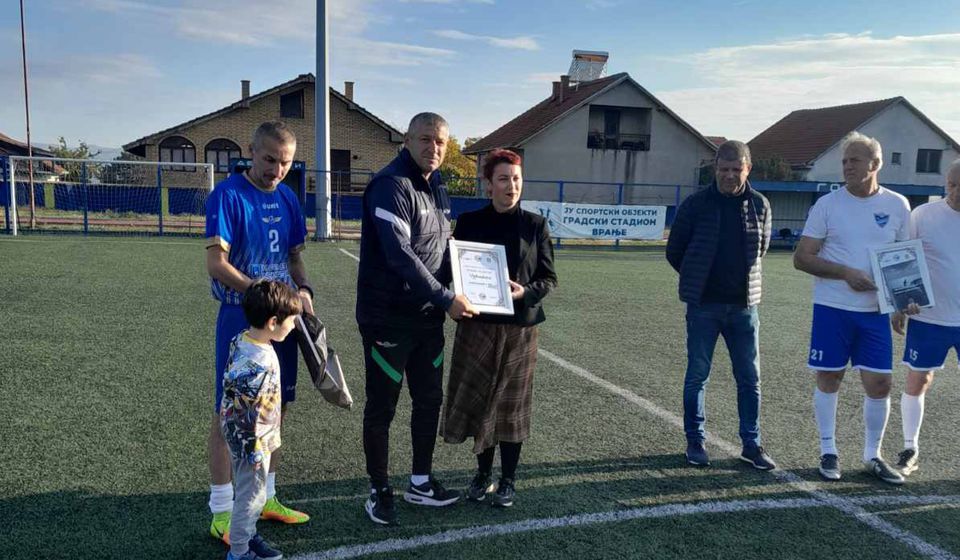 Potomci Radeta Aleksića tradicionalno prisustvuju memorijalu. Foto MRA
