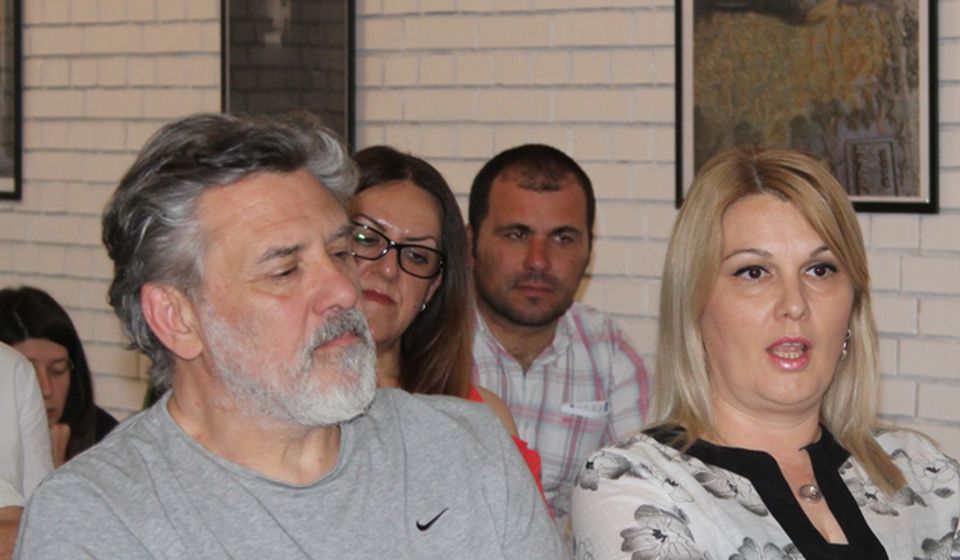Aktivno učešće domaćina i posetilaca debate. Foto VranjeNews