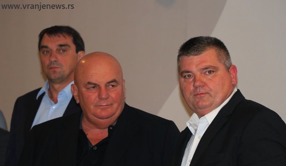 Palma sa liderom vranjskog JS-a i potpredsednikom stranke Dejanom Manićem. Foto Vranje News