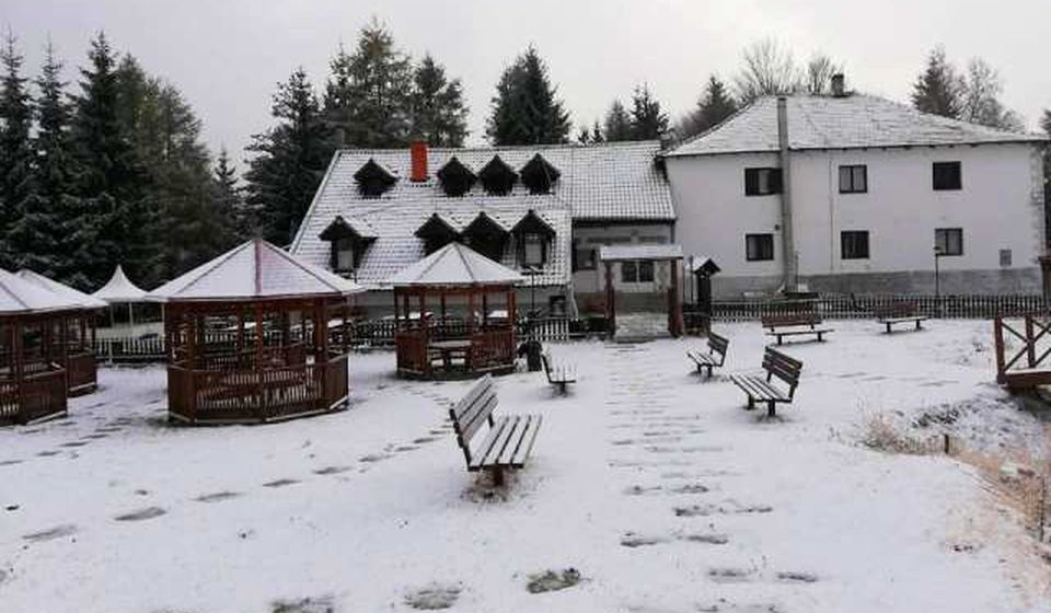Planinarski dom na Besnoj kobili. Foto TOV