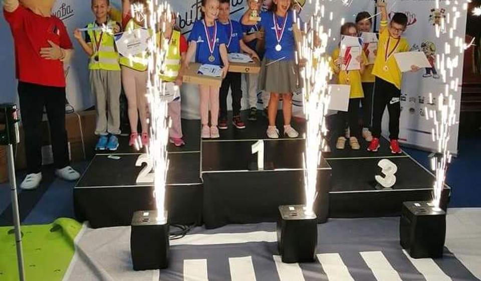 Ovaj uspeh su postigli učenici Zmajeve škole u Vranju. Foto lično vlasništvo