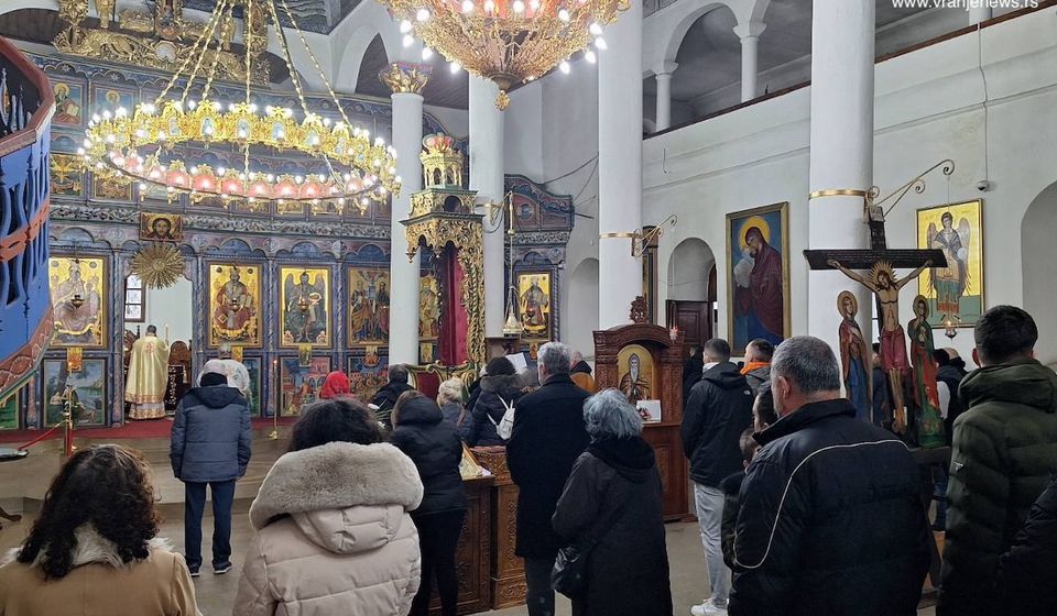 Danas se u Crkvi Svete Trojice u centru Vranja održava liturgija povodom Sretenja. Foto Vranje news