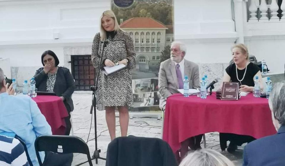 Foto Gimnazija Bora Stanković