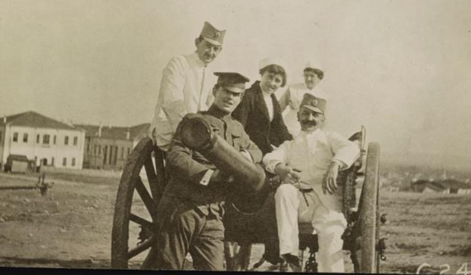 Prvu Frotingamovu misiju lekara 1914. Crveni krst Amerike 